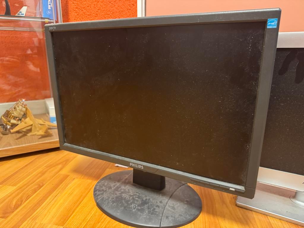 Akai TV en Philips beeldscherm - Set, Gebruikt, Ingebouwde speakers, HDMI, Ophalen of Verzenden