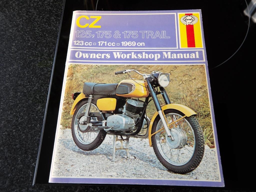 werkplaatshandboek CZ 125 175 & 175 Trail vanaf 1969, Motoren, Verzenden, Overige merken