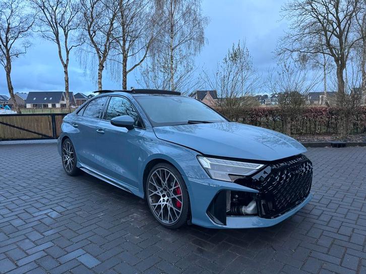 Audi RS3 2.5TFSI Quattro Limousine PANO|SONOS|CAMERA|FACELIF, Auto diversen, Schadeauto's, Audi, Automaat, Benzine, Sedan, Zilver of Grijs