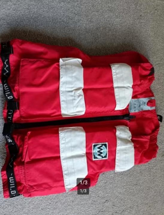 Reddingsvest watersportvest maat M, Watersport en Boten, Watersportkleding, Gebruikt, Ophalen of Verzenden, Dame of Heer, Reddingsvest of Zwemvest