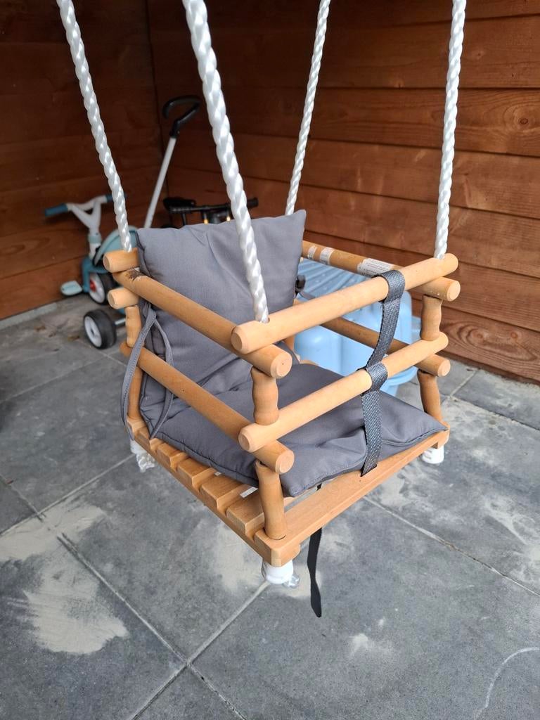 Houten babyschommel met kussen, Ophalen, Zo goed als nieuw, Schommel