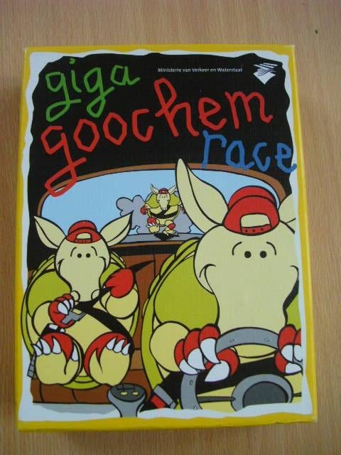 Giga Goochem Race, kaartspel. Compleet en zgan, Vijf spelers of meer, Ophalen of Verzenden, Zo goed als nieuw, Identity Games