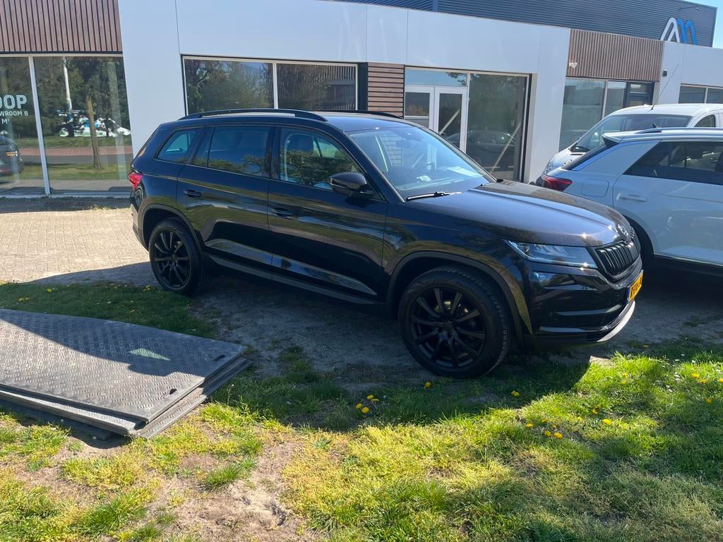 Skoda Kodiaq 1.4 TSI Greentech ACT 180 pk Dsg-6 2017 Zwart, 1800 kg, 4 cilinders, Leder en Stof, Zwart