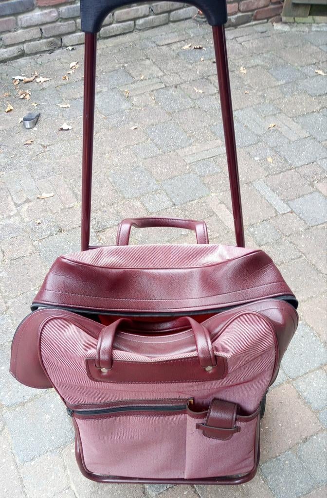 Bordeauxrode boodschappentas / wieltjes Leifheit rommelmarkt, Sieraden, Tassen en Uiterlijk, Tassen | Reistassen en Weekendtassen