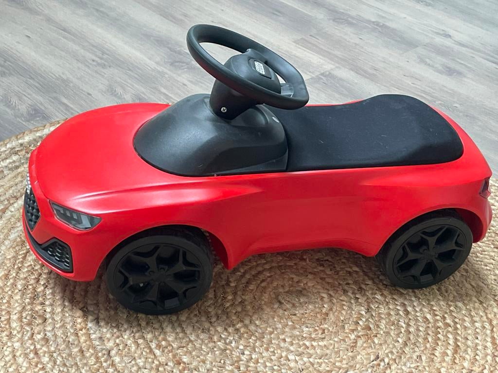 Audi loopauto junior quattro rood kinderen loopwagen, Kinderen en Baby's, Speelgoed | Buiten | Accuvoertuigen, Zo goed als nieuw