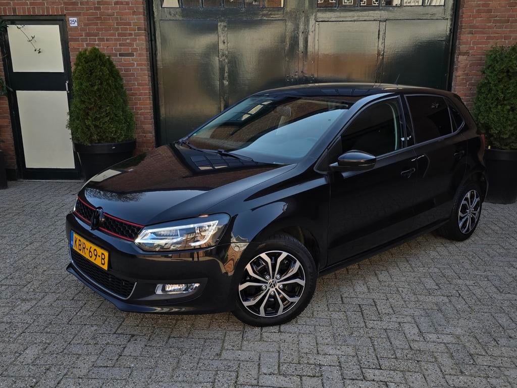 Volkswagen Polo 1.4 16V 85PK l R-Line l Carplay l Led l, Auto's, 86 pk, 980 kg, 4 cilinders, Handgeschakeld