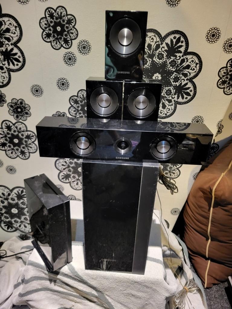 Leuk setje speakers van Samsung, Audio, Tv en Foto, Luidsprekers, Ophalen of Verzenden, Minder dan 60 watt, Front, Rear of Stereo speakers