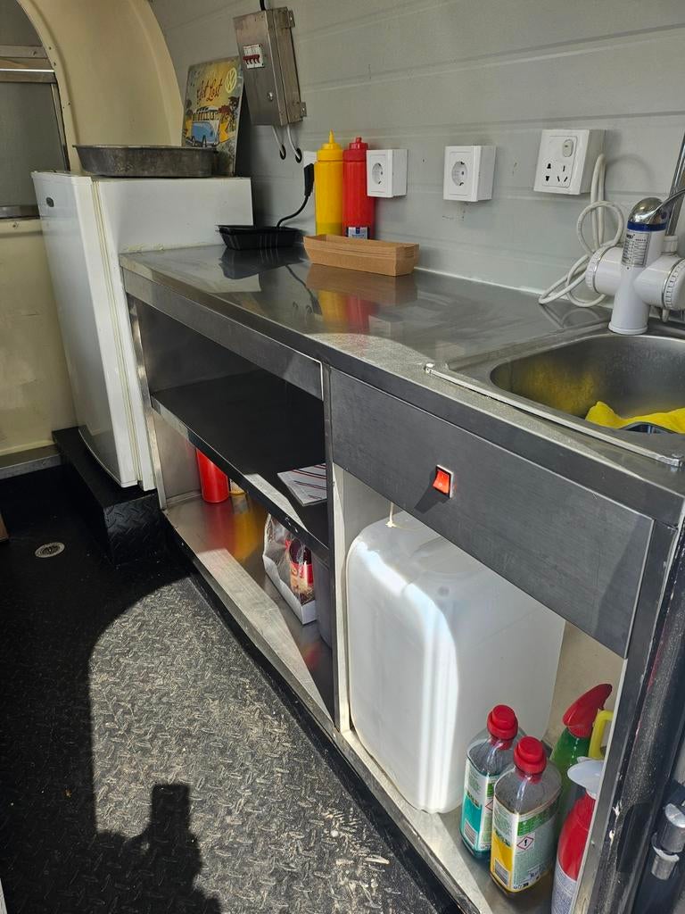 Foodwagen startklaar, optioneel vaste standplaats, Ophalen of Verzenden