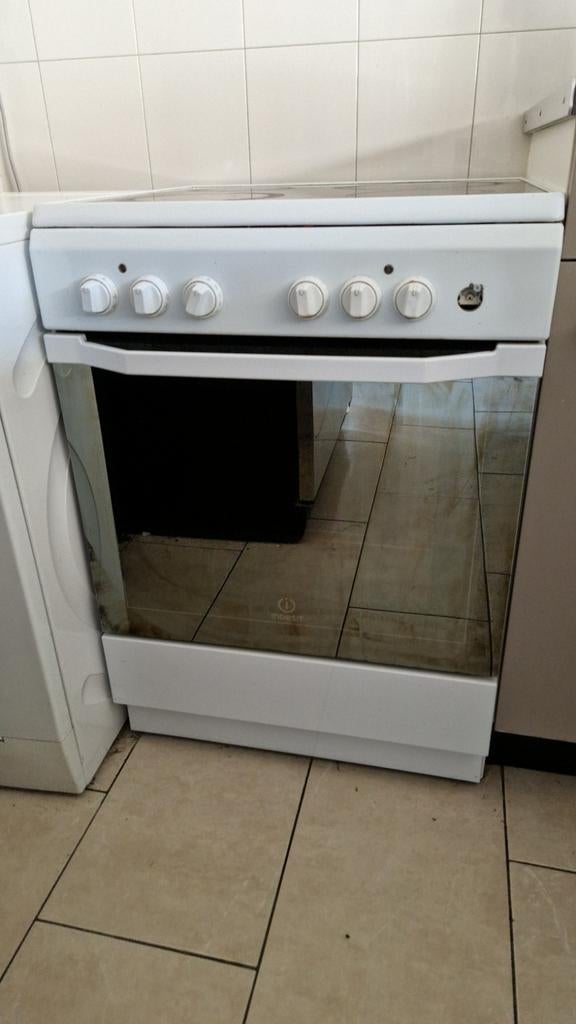 Indesit Elektrisch Fornuis met Oven - Gebruikt, Ophalen, Gebruikt, 60 cm of meer, Grill