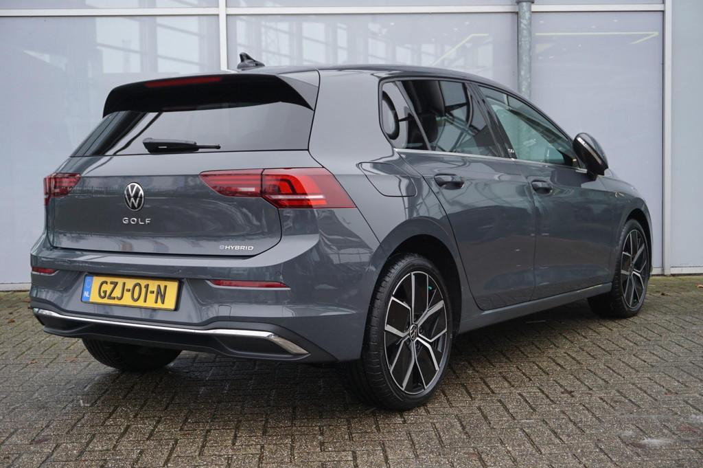 Volkswagen Golf 1.5 eHybrid 204pk 50 Edition | Travel Assist, Auto's, Volkswagen, 12 maanden, 150 min, 26 kWh, 1700 kg