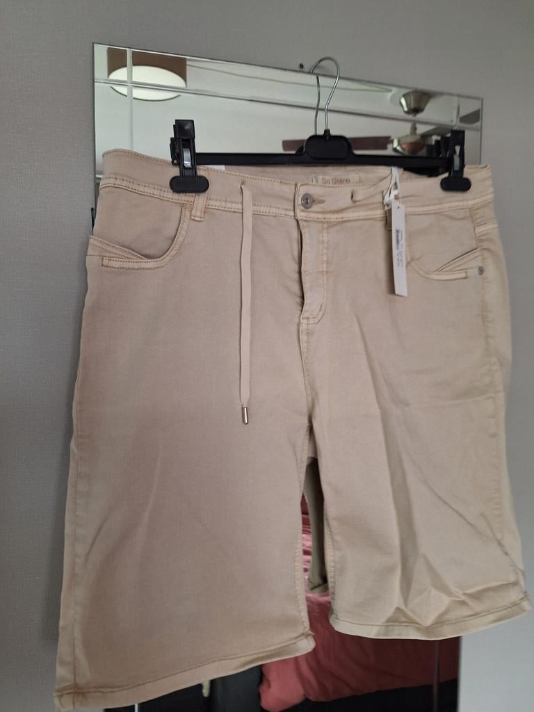So Soire korte broek beige nieuw maat 46, So Soire, Kort, Beige, Maat 46/48 (XL) of groter