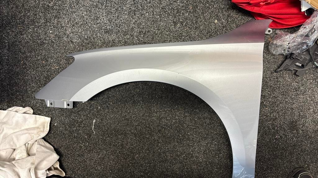 Audi a3 8Y spatbord zijscherm links voor, Ophalen of Verzenden