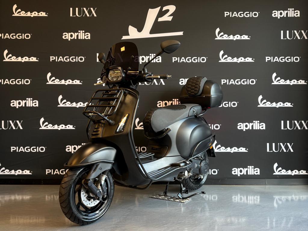 Vespa Sprint | Mat Zwart | Brom | 12/2024 | 8720 km, Overige modellen, ., Maximaal 45 km/u, Ophalen of Verzenden