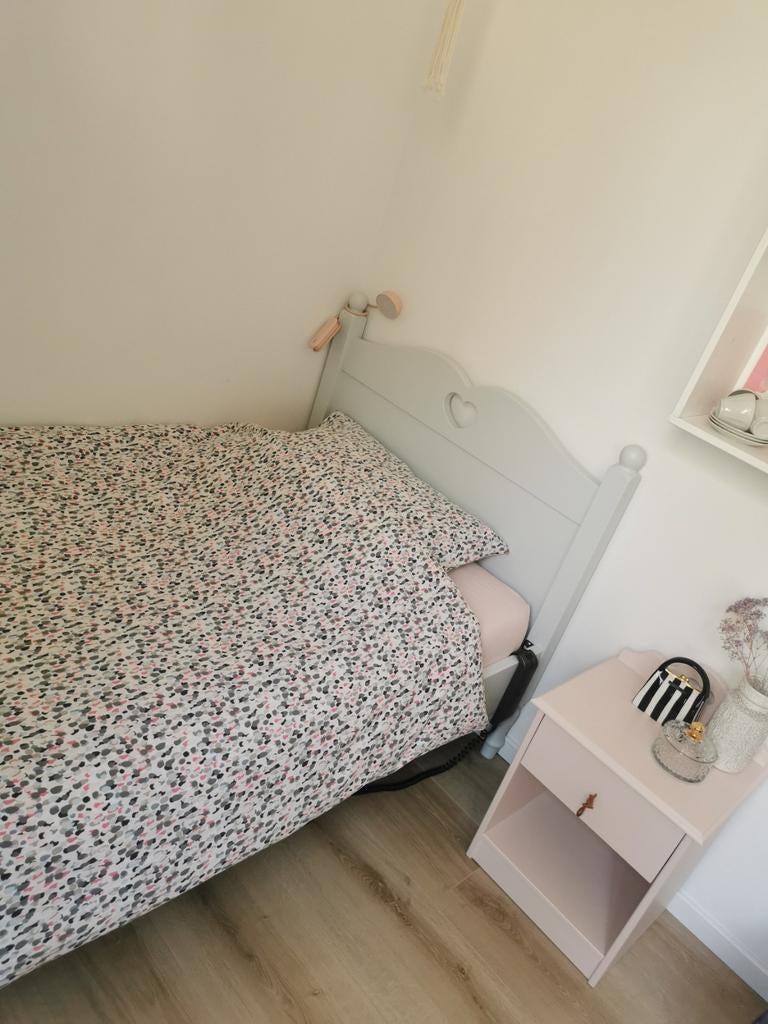 Massief houten kinderbed met elektrisch Auping spiraal, Huis en Inrichting, Slaapkamer | Bedden, Verstelbaar, Eenpersoons, Ophalen of Verzenden