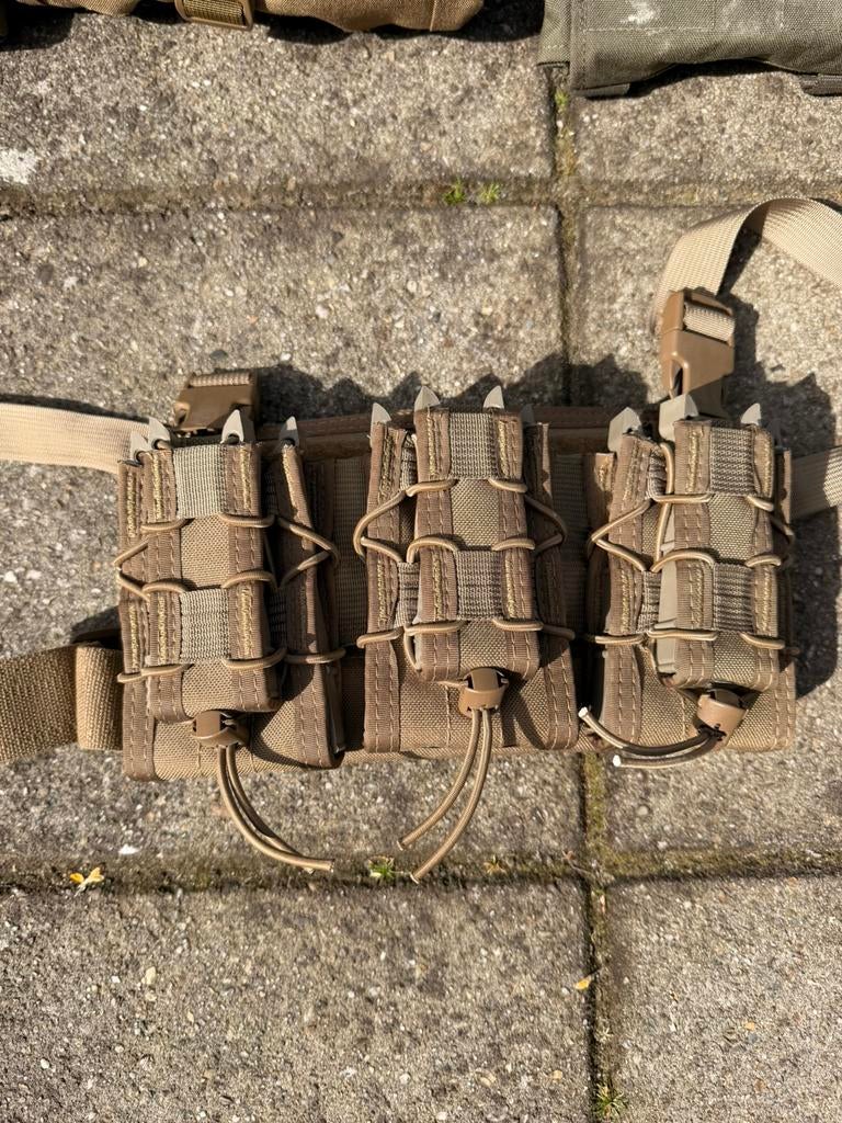 Airsoft. Highspeed gear leg pouches, fast mags, camelpouch, Ophalen of Verzenden, Zo goed als nieuw