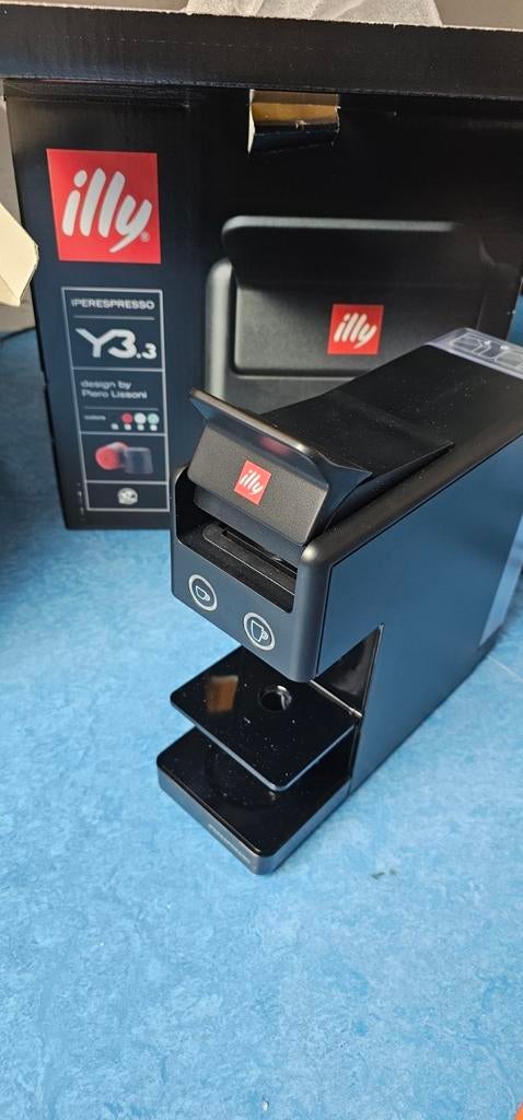 Illy iperespresso Y3.3 zwart als nieuw in originele doos, Ophalen of Verzenden, Zo goed als nieuw, Espresso apparaat