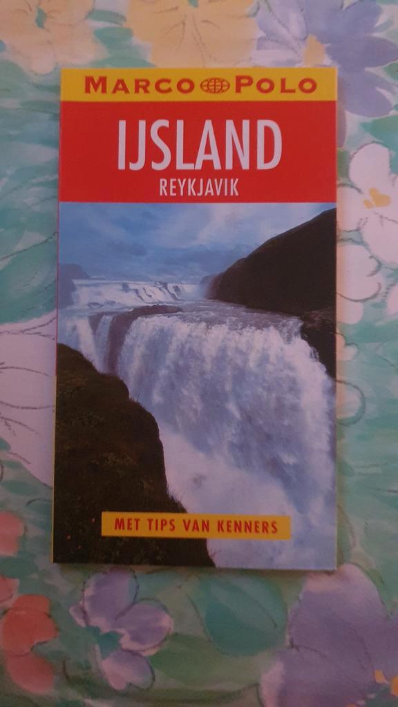 Marco Polo IJsland Reisgids, Boeken, Reisgidsen, Zo goed als nieuw, Reisgids of -boek, Europa, Marco Polo, Ophalen of Verzenden