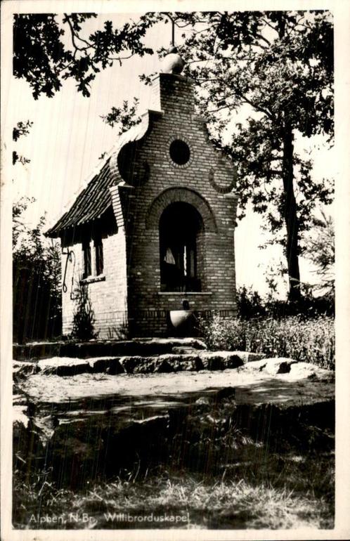 Willibrorduskapel in Alphen, Noord-Brabant, Verzamelen, Ansichtkaarten | Nederland, Ongelopen, Noord-Brabant, 1920 tot 1940, Ophalen of Verzenden