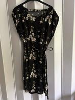 Zwart gebloemd zomerjurkje, Kleding | Dames, Jurken, Maat 38/40 (M), Zwart, Ophalen of Verzenden, Zo goed als nieuw