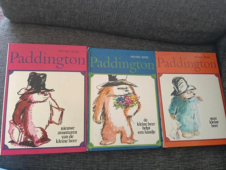Paddington De kleine beer helpt een handje Michael Bond 1973, Boeken, Kinderboeken | Jeugd | onder 10 jaar, Gelezen, Ophalen of Verzenden