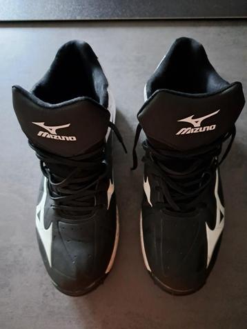 Mizuno
kunstgrasschoenen,
zwart/wit,
maat 47 beschikbaar voor biedingen
