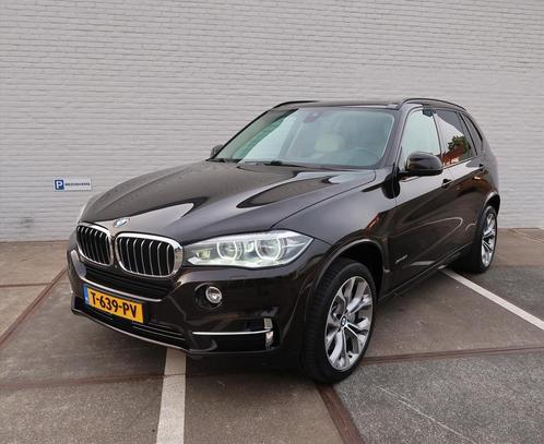 BMW X5 xDrive50i 450pk Automaat I Panoramadak I Harman Kardo, Auto's, BMW, Te koop, X5, 4x4, ABS, Achteruitrijcamera, Airbags