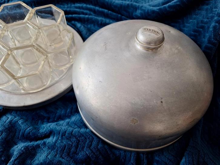 Yalakta Yoghurtmaker Aluminium Jaren 50 Vintage, Antiek en Kunst, Antiek | Keukenbenodigdheden, Ophalen