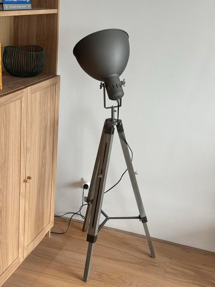 Vloerlamp, Huis en Inrichting, Lampen | Vloerlampen, Gebruikt, 100 tot 150 cm, Metaal, Ophalen