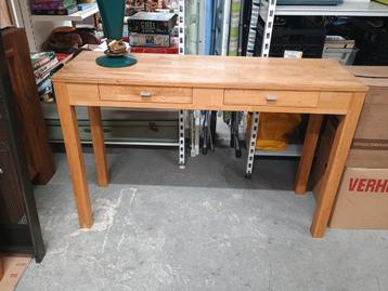 Teak houten side table  beschikbaar voor biedingen