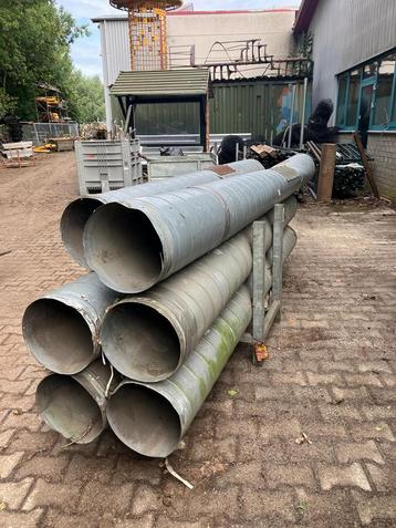 Stalen buizen rond 30 cm voor afzuiging, spirobuis beschikbaar voor biedingen