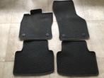 Mattenset rubber Volkswagen Passat b8, Ophalen, Gebruikt