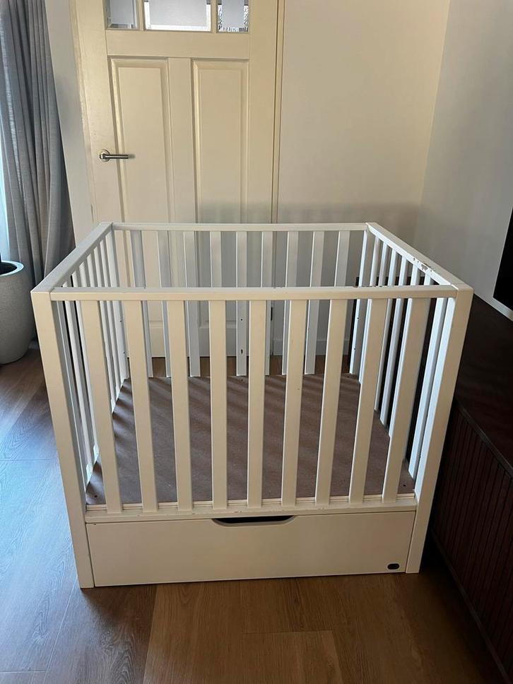 TWF box wit met lade & matras & extra’s, Kinderen en Baby's, Boxen, Gebruikt, Rechthoekig, Boxkleed, Lade, Wieltjes, Ophalen