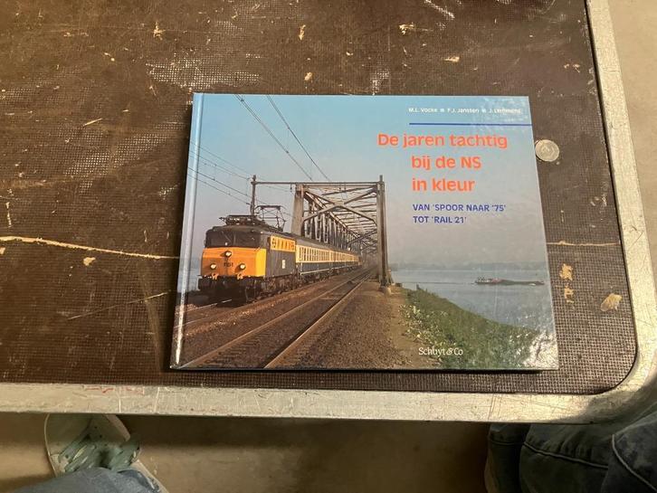 trein spoorwegen NS, Boeken, Vervoer en Transport, Zo goed als nieuw, Trein, Ophalen