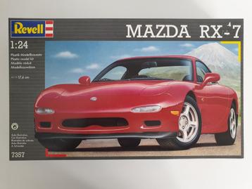 Mazda RX-7 FD bouwdoos 1:24 Revell beschikbaar voor biedingen