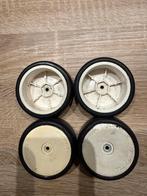 4 toerwagen banden, Hobby en Vrije tijd, Ophalen of Verzenden, Gebruikt, Schaal 1:10, Onderdeel