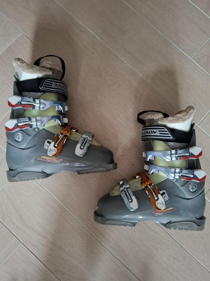 Salomon skischoenen met voering maat 25 / 37, Sport en Fitness, Skiën en Langlaufen, Zo goed als nieuw, Schoenen, Skiën, Salomon