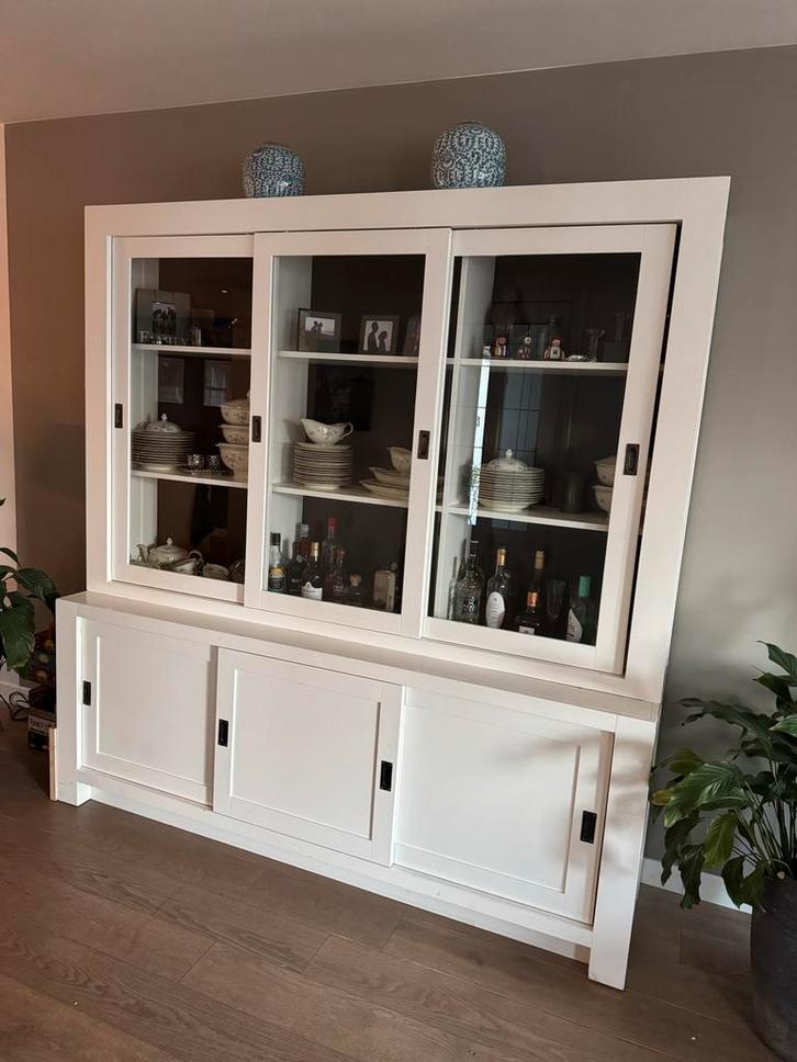 Grote bufferkast met glazen deuren, Huis en Inrichting, Kasten | Buffetkasten, Gebruikt, 200 cm of meer, 50 tot 75 cm, Met deur(en)