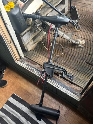 Elektronische motor 40lbs beschikbaar voor biedingen