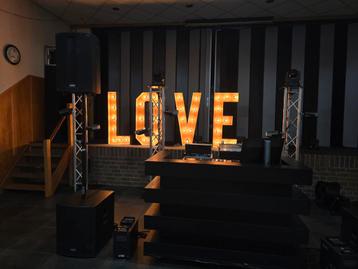 LOVE lichtletters te huur 1.25m! beschikbaar voor biedingen