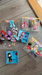 Roblox Royal High poppetjes, Verzamelen, Ophalen, Zo goed als nieuw
