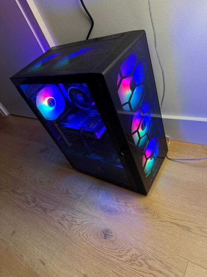Game PC | RTX 5060 | 1TB | Ryzen 5 5600X, Computers en Software, Desktop Pc's, Zo goed als nieuw, 4 Ghz of meer, SSD, 16 GB, Met videokaart