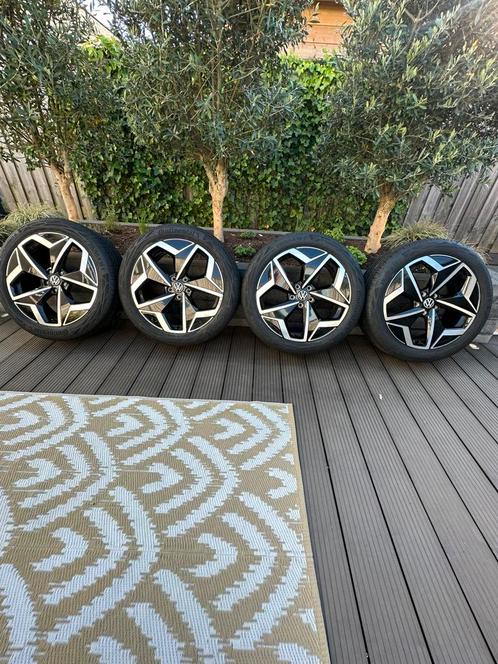 Originele volkswagen ID3 19 inch Andoya velgen NIEUWE BANDEN, Auto-onderdelen, Banden en Velgen, Banden en Velgen, Zomerbanden