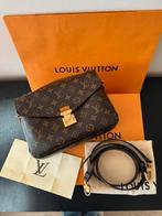 Louis Vuitton Pochette Metis, Sieraden, Tassen en Uiterlijk, Tassen | Damestassen, Ophalen of Verzenden