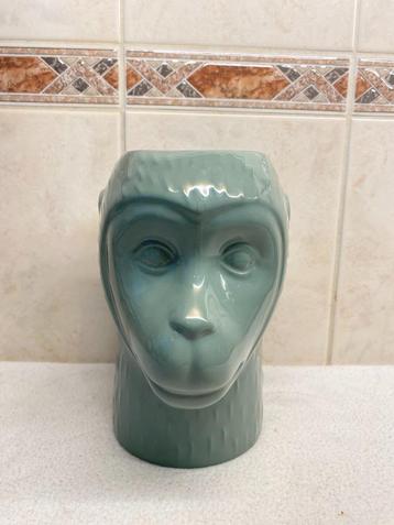 Vase Monkey  beschikbaar voor biedingen