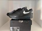 Nike Air Max 1 x Supreme “Black & White” Maat 42 - NIEUW!, Kleding | Heren, Schoenen, Zwart, Nike, Nieuw, Ophalen of Verzenden