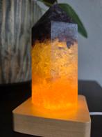 Gouden driehoek pilaar15 cm met  USB lamp., Ophalen of Verzenden, Zo goed als nieuw, Minder dan 50 cm