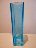 Vierkant ijsvogelblauw glazen vaasje/ accubak, 21x5x5 cm, Huis en Inrichting, Woonaccessoires | Vazen, Minder dan 50 cm, Glas