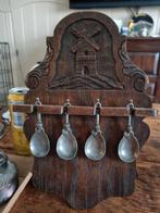Houten snijwerk lepelrek met 6 tinnen lepels, Antiek en Kunst, Antiek | Tin, Ophalen