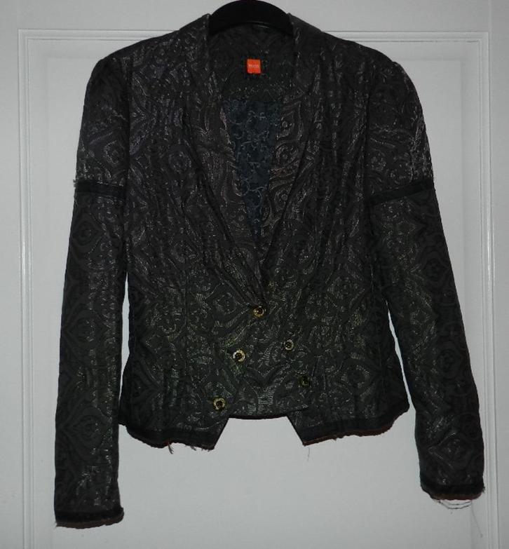 Mooi bruin Hugo Boss colbertje/blazer met mooie details., Kleding | Dames, Jasjes, Kostuums en Pakken, Zo goed als nieuw, Jasje