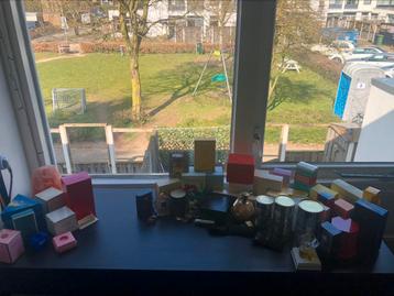 Parfum collectie met doosjes beschikbaar voor biedingen